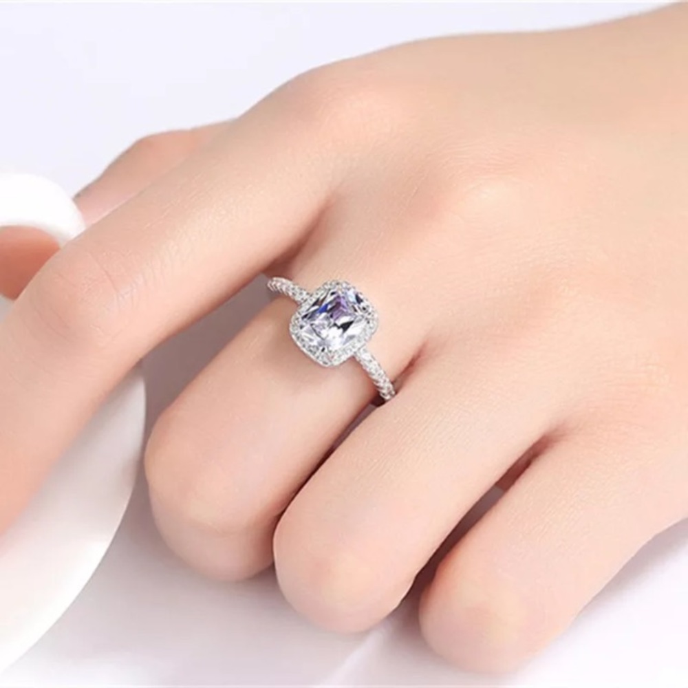 Host Pick! Sterling Silver 925 3KT Cubic Zirconia - Picture 3 of 10